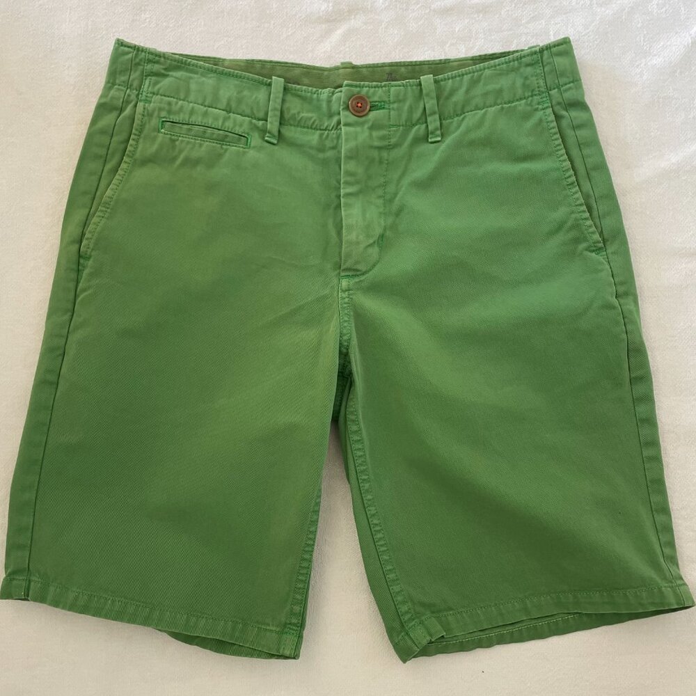 GAP The Lived In Men’s Shorts Size 30 Chino Green Cotton Flat Front Casual